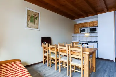 Image de Duplex cosy sous les toits, pied des pistes, animaux admis