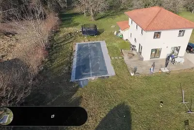 Image de Maison au calme Ă 20mn des pistes avec Jacuzzi