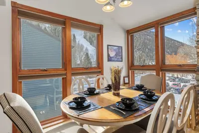 Image de Perfect Base | Lift 7 + Ski & HotTubs Access 3 Bd, 3 Ba, Sleeps 8