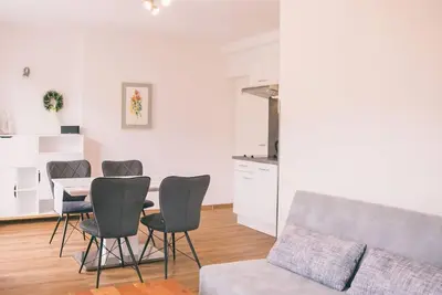 Image de Apartment, 45m2, shower, bath, Wc, 2 balconies - Nefer, house