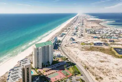 Image de Lovely 4 Bedroom, 4 Bathroom Gulf Front Condo at Belle Mer!