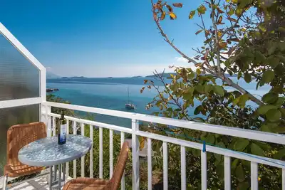 Image de Bella Perna 2-Bedroom Holiday Apartment with Sea-view!