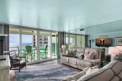 Image de 🌅 Beachfront Gulf Views + Complimentary Beach Service | Shoreline 1073