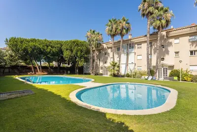 Image de Just 2 steps from San Pol Beach! SeaBreezeHeaven: Terrace Bbq, Sea & Pool Views