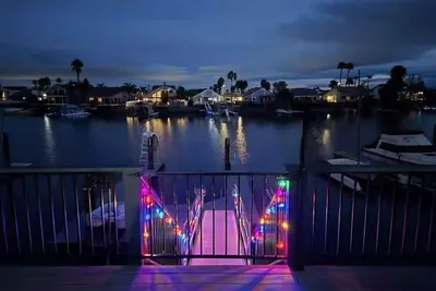 Image de New! Luxury Waterfront Oasis with Private Boat Dock