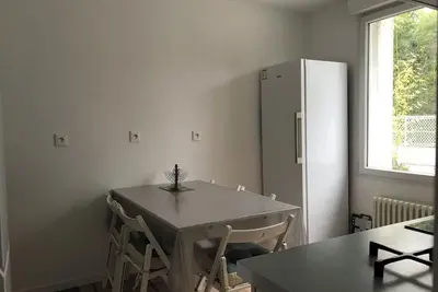 Image de Rdc maison privée avec très grande cour