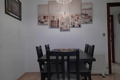 Image de Sweet house close to airport