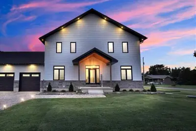 Image de Cliff Side Beach House (Private Beach)