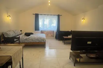 Image de New luxurious and spacious guest suite in Banstead