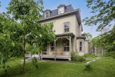 Image de Upstate Ny gem. Original 1800s Victorian Second Empire.