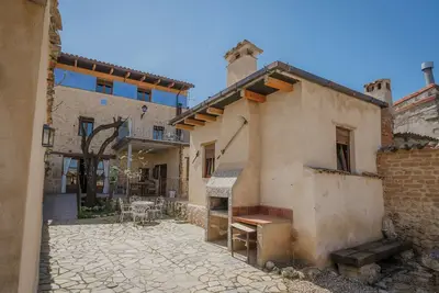 Image de Maison de campagne \"La Mambla De La Ribera\" avec vue sur les montagnes, jardin privé et Wi-Fi