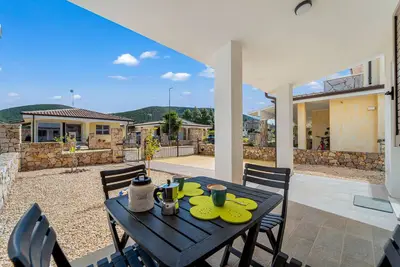 Image de Maison de vacances 'Perla' avec vue sur les montagnes, Wi-Fi et climatisation