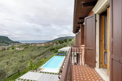 Appartement 'Balcone Ale' avec vue sur le lac, Wi-Fi et climatisation