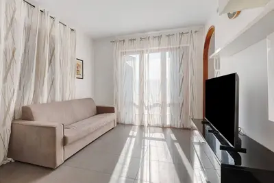 Appartement \"Monica\" avec vue sur le lac, Wi-Fi et climatisation