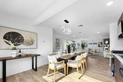 Image de Charming 4-bedrooms villa 2 bathrooms in Glendora. Pet Friendly!