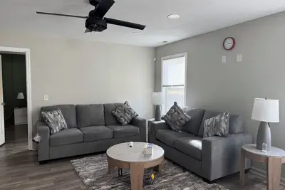 Image de Charming Sweet Cozy 3-bedroom house with Ac, WiFi in brilliant Fort Wayne