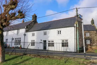 Image de Rose Hip Cottage, pet friendly, with open fire in Bellingham