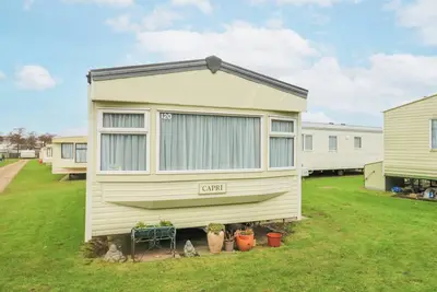 Image de 120 Caravan, family friendly, country holiday cottage in Hemsby