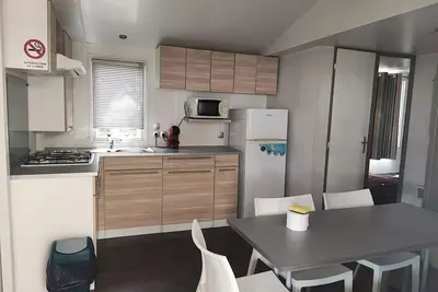 Image de 6. 2 Mobil-home 3 chambres clim. tv 6 personnes