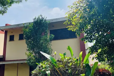 Image de Travellers home with private garden