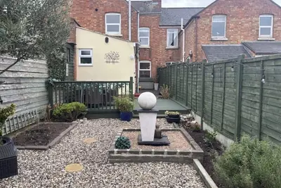 Image de Riverside Town within easy reach of Cotswold Villages. Family friendly