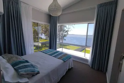 Image de Waterfront Lakeside Gorokan