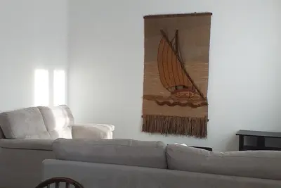 Image de Maison rénovée avec terrasse à côté des propriétaires