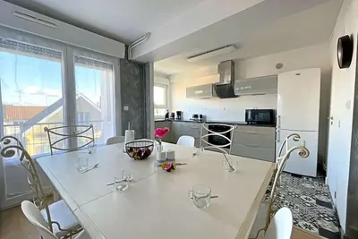 Image de Appartement spacieux au cœur de Berck-Plage avec balcon et parking