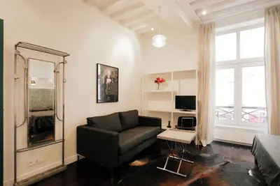 Image de Grand studio meublé au coeur du Marais, Paris