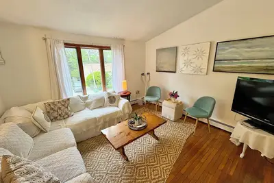 Image de Walk to the Family Beach, North Narragansett.