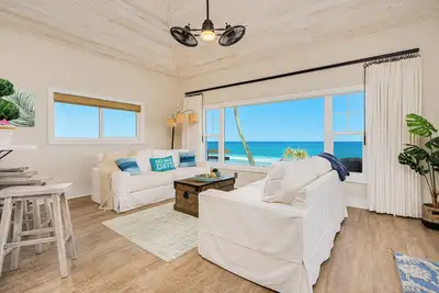 Image de \"Seaclusion\"-Direct, Oceanfront-No-Drive Beach
