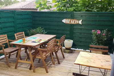 Image de Appartement tout équipé à 10 mn de la plage et de toutes commodités