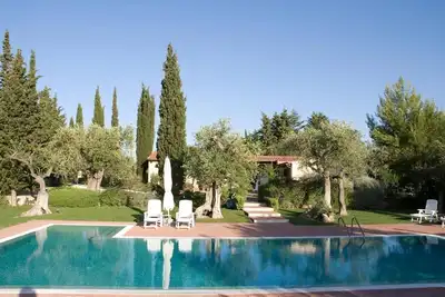 Image de Leralora-Cherry House. Elegant villa with swimming pool, a stone's throw from the sea