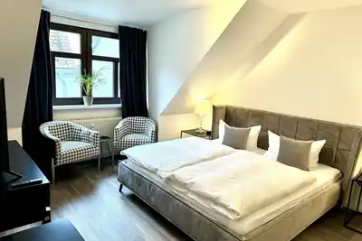 Image de Appartement-Classique-Salle de bain privée séparée-Vue ville