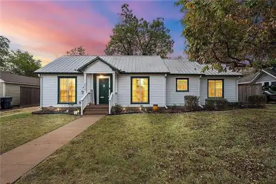 Image de 3-Bedroom in Welcoming Waco with Large Private Backyard!