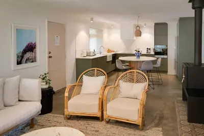 Image de Sunday, Stunning Modern Beach House