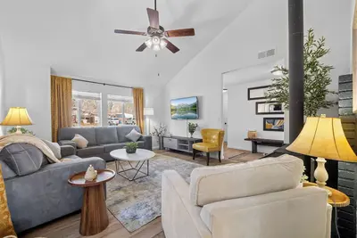 Image de Charming newly remodeled 3-bedroom house, prime location in Northern Arizona!