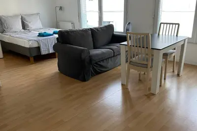 Image de Grand Studio de 37m carrés. Rer Laplace et Maison des Examens à 5 minutes à pied