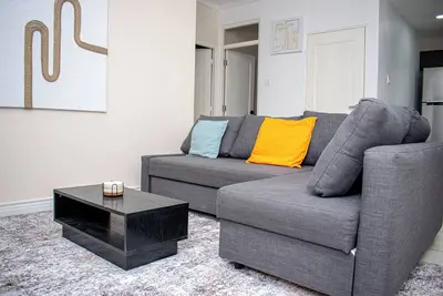 Image de The Soul of Kingston: Chic 2br Condo w/Pool, Gym and 24 hour Security