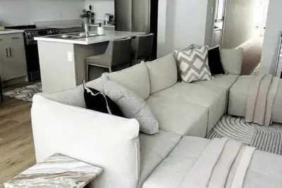 Image de Modern Stay Niagara. 3 bedroom house. Minutes from Niagara Falls. Book now!