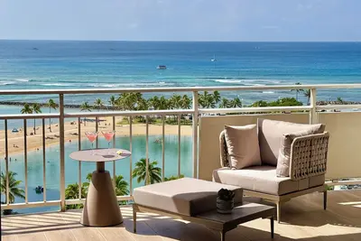 Image de Oceanview Home Steps to the Beach (Car Available)