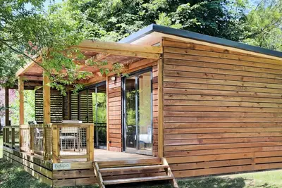 Image de Chalet Premium Maine 2 ch. - Tv - Lv - NOUVEAUTÉ 2025, Ponton Prive! 6 personnes