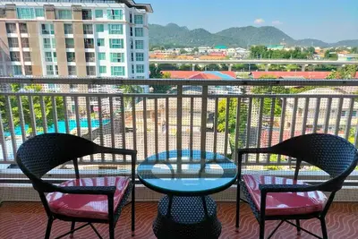 Image de Baan Klang condo Center Hua Hin (only 10 minutes walk to beach and night market)