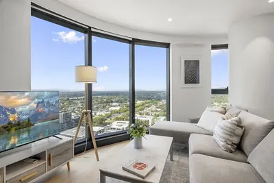 Image de High-Rise 3-Bed Apartment with Premium Amenities