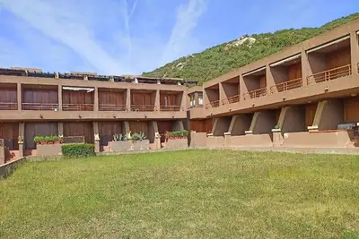 Image de Appartement pour 6 personnes avec jardin à Olbia