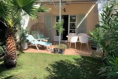 Image de Golf de Saint Tropez, maison de charme, petit jardin privé, piscine