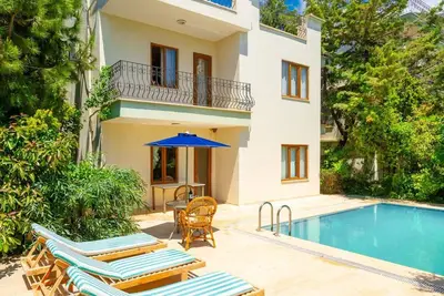 Image de 5 Bedroom Villa with Sea View in Kalkan Center - Hebessos