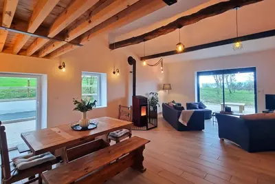 Image de Deux Gîtes Accueillants avec Wifi et Animaux Admis