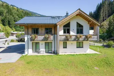 Image de Chalet avec sauna et Jokercard en été