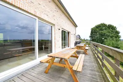 Image de Maison de vacances א Hastiטre avec terrasse